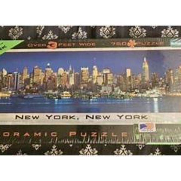 New York, NY Glow in the Dark Panoramic Puzzle 750 Pieces Over 3 Feet Wide New - Picture 2 of 2
